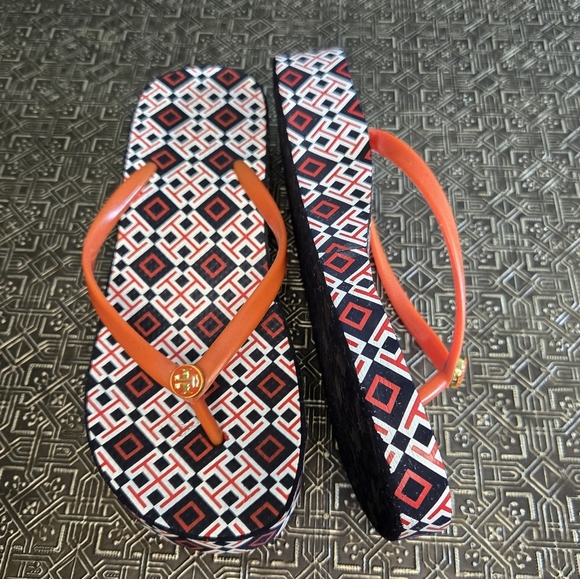 🐢 Tory Burch Thandie Sandals. - Picture 3 of 11